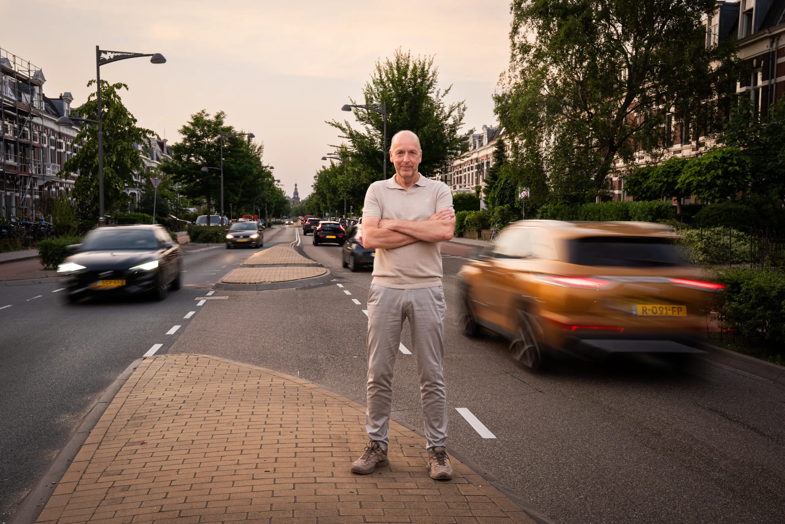 Teun staat op de Sint Annastraat.