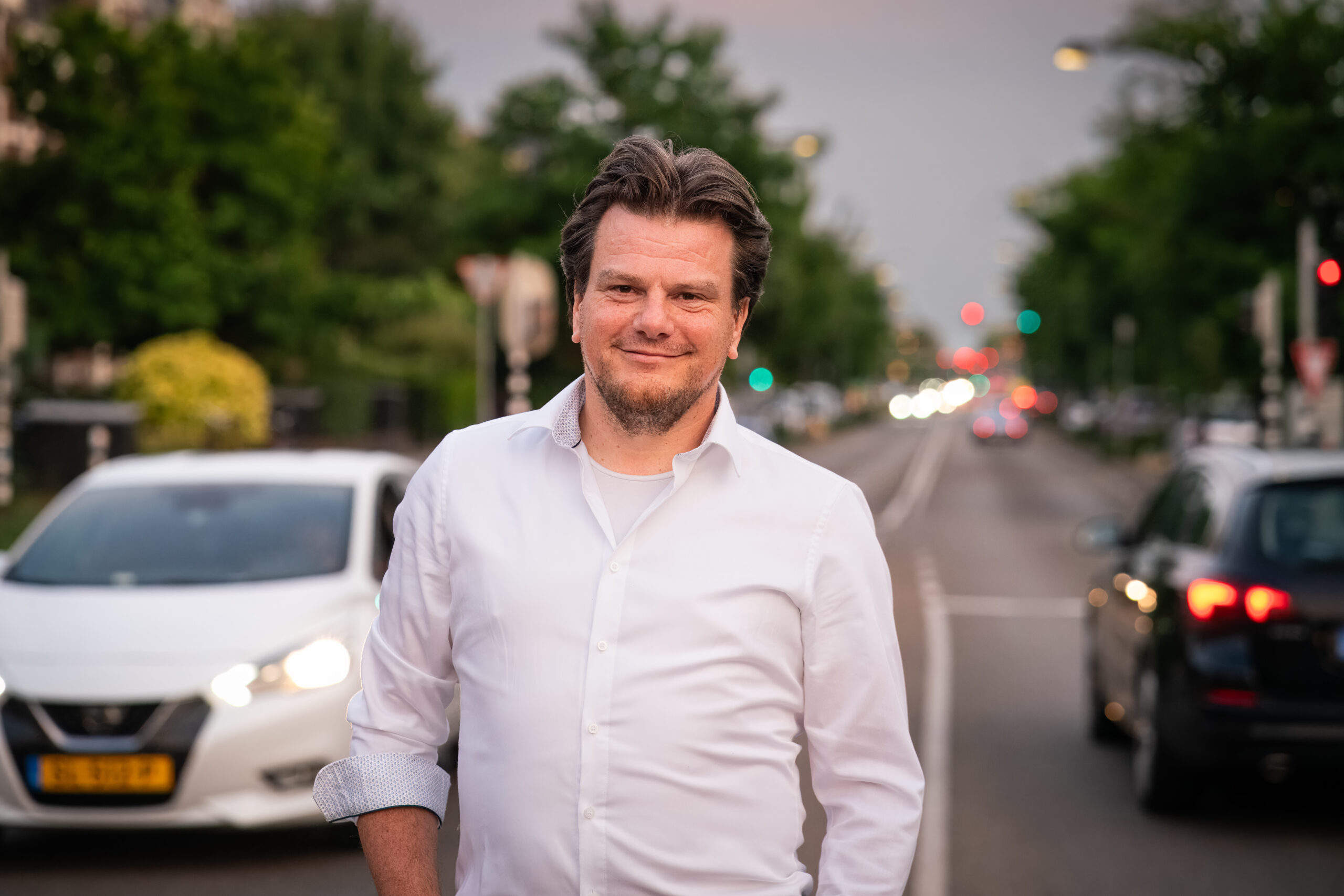 Marcel staat op de Sint Annastraat.